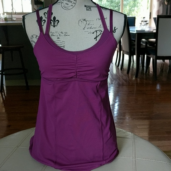 ❄️ 3/$25 LULULEMON Warrior 1 Dewberry Purple Tank - Picture 1 of 6